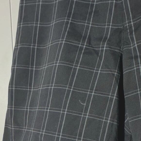 Champion Men’s Plaid Golf Shorts Black Gray Flat Front Chino Preppy Size 34 - Picture 2 of 8